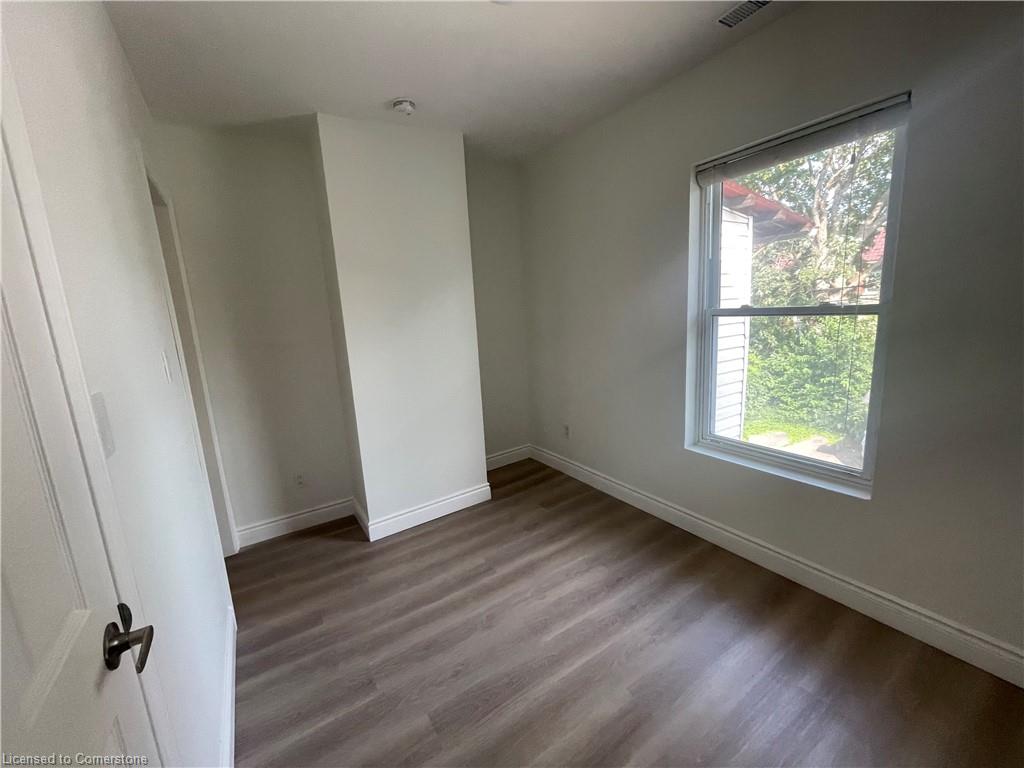 2-49 Fairleigh Avenue Property Photo 14