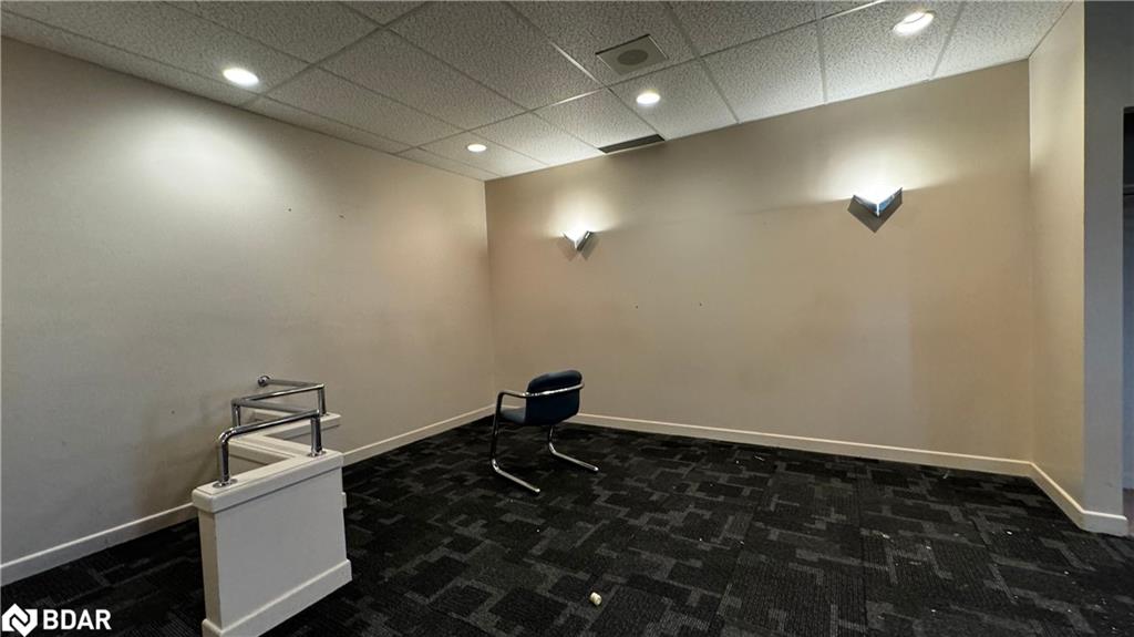 203-190 Cundles Road E Property Photo 5