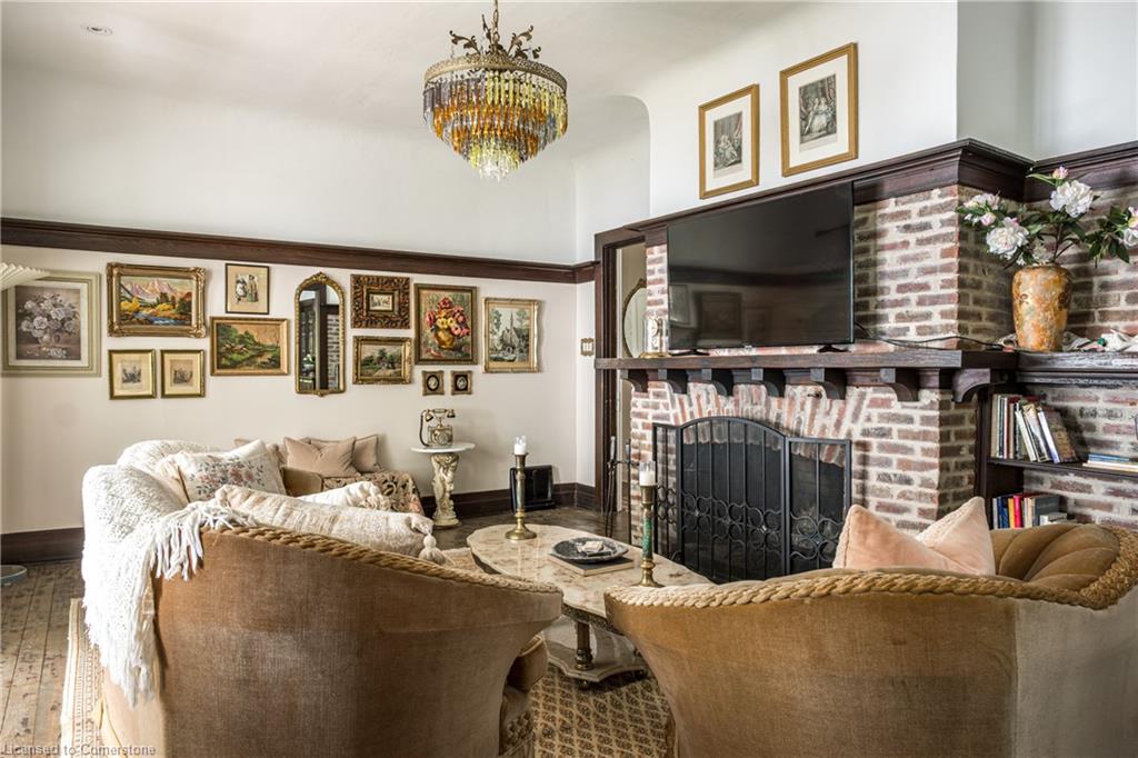 227 Green Street Property Photo 15