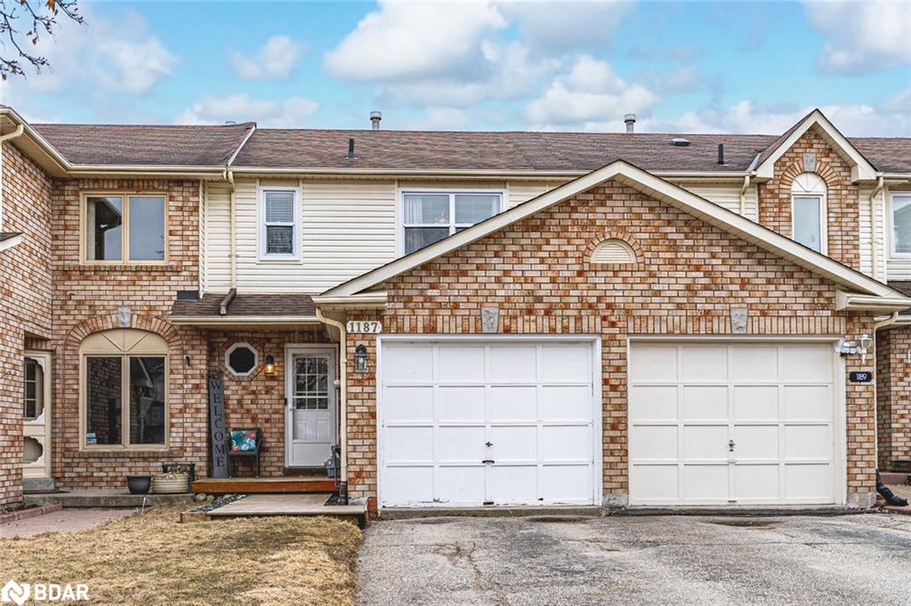 1187 Inniswood Street Property Photo 1
