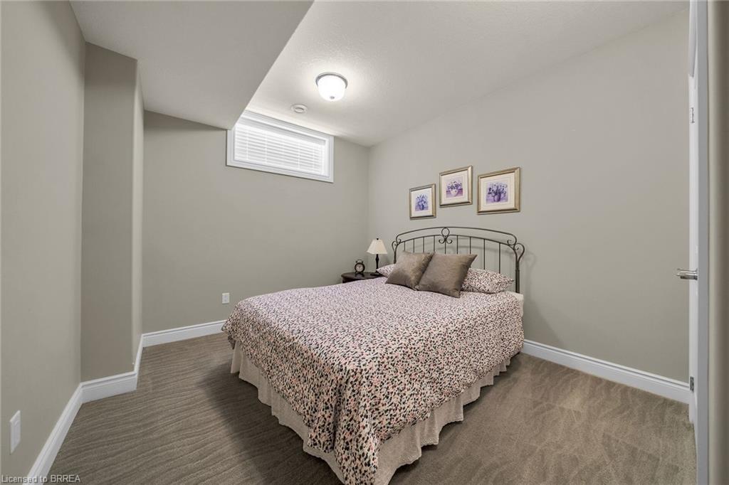 12 Ellington Place Property Photo 29