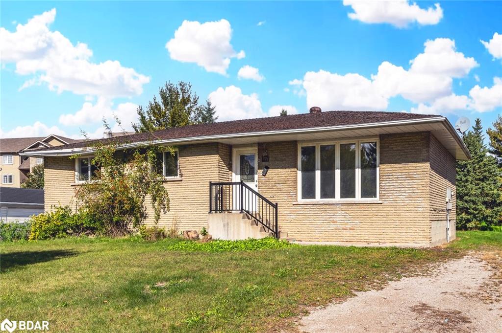 221 Phillips Street Property Photo 1