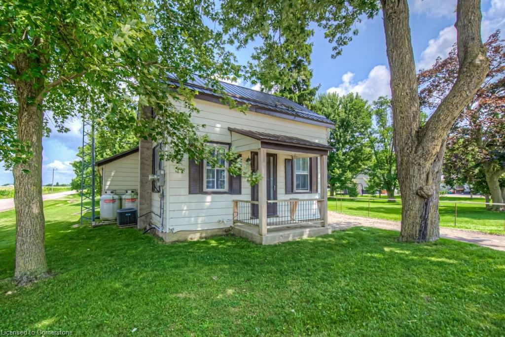 5995 Deborah Glaister Line Property Photo