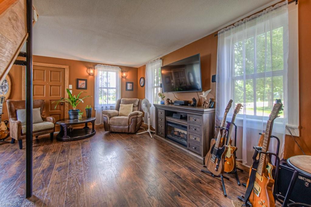 5995 Deborah Glaister Line Property Photo 14