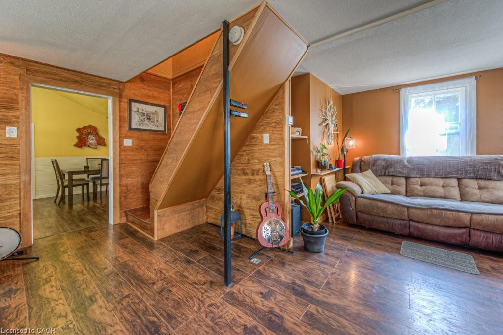 5995 Deborah Glaister Line Property Photo 17