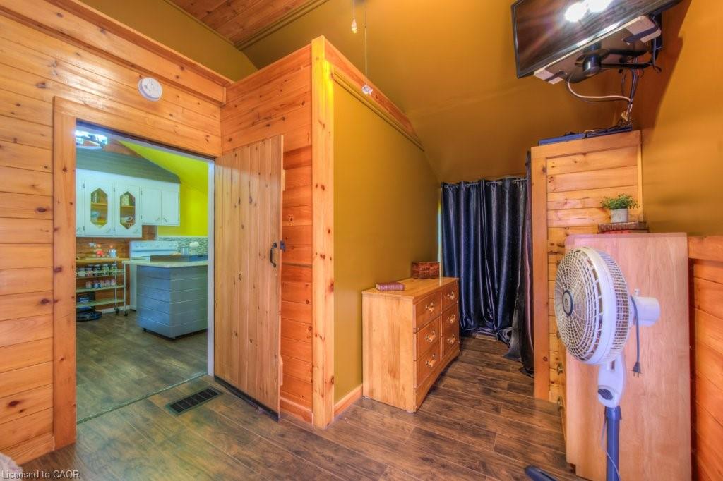 5995 Deborah Glaister Line Property Photo 20