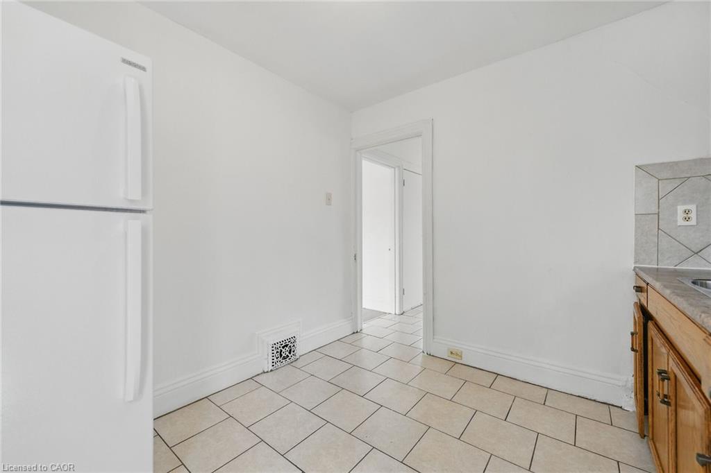694 Wilson Street Property Photo 18