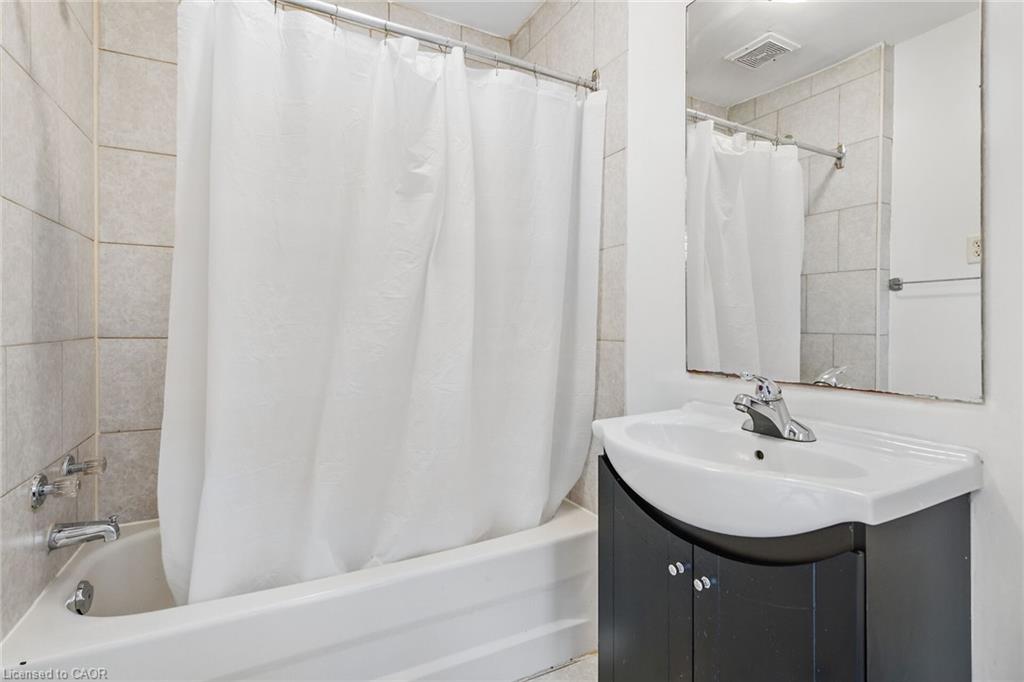 694 Wilson Street Property Photo 22