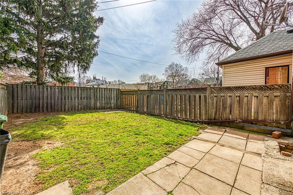 694 Wilson Street Property Photo 27