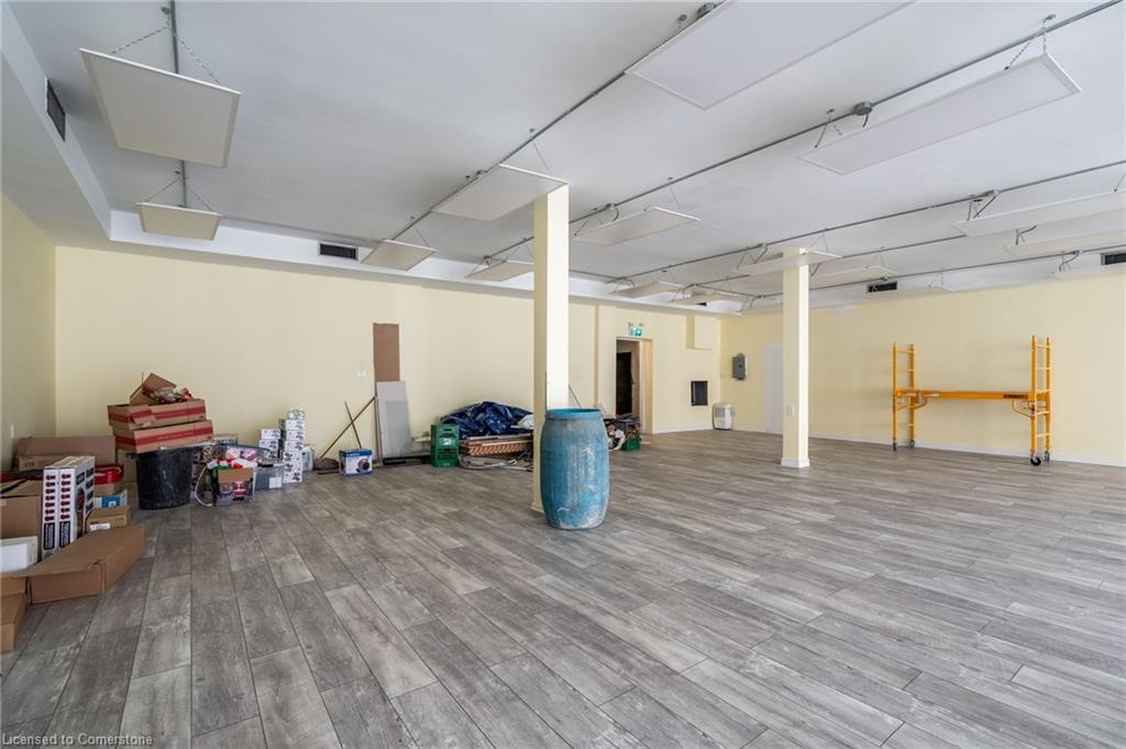 3-135 James Street Property Photo 11