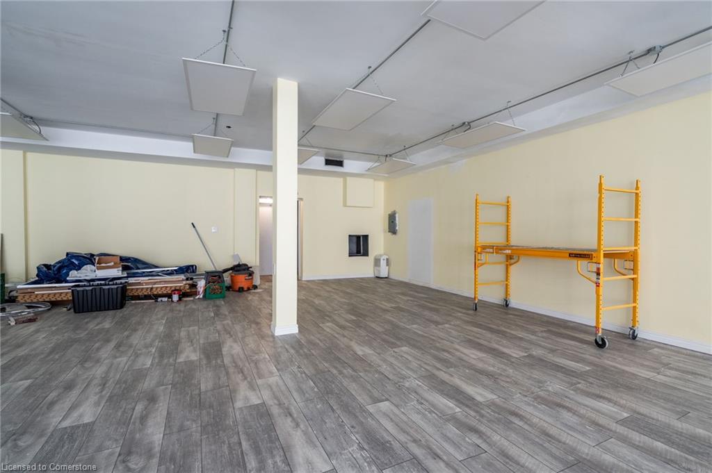 3-135 James Street Property Photo 16