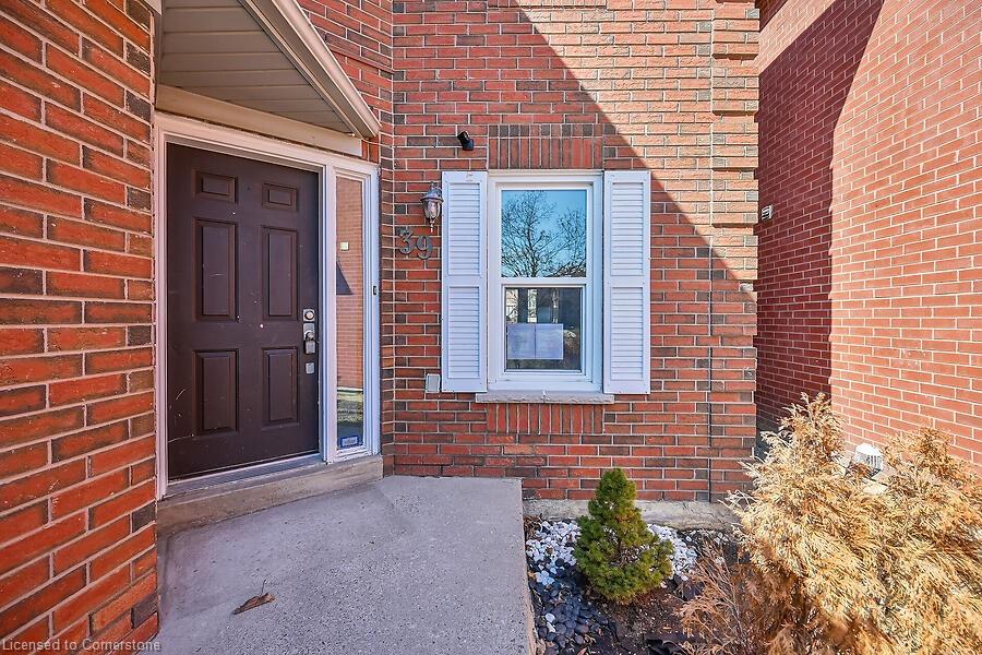 39 Blue Spruce Street Property Photo 4
