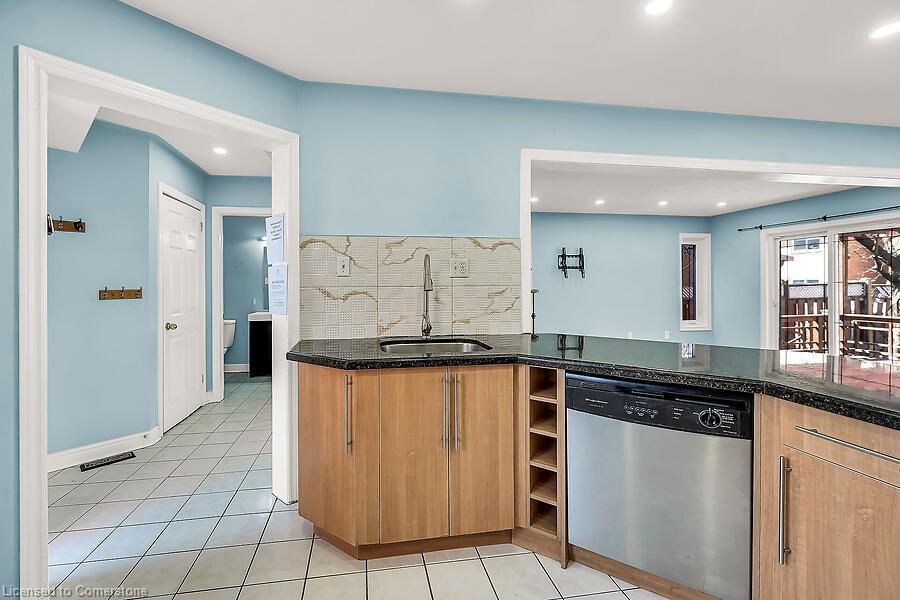 39 Blue Spruce Street Property Photo 8