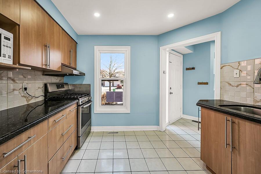 39 Blue Spruce Street Property Photo 9