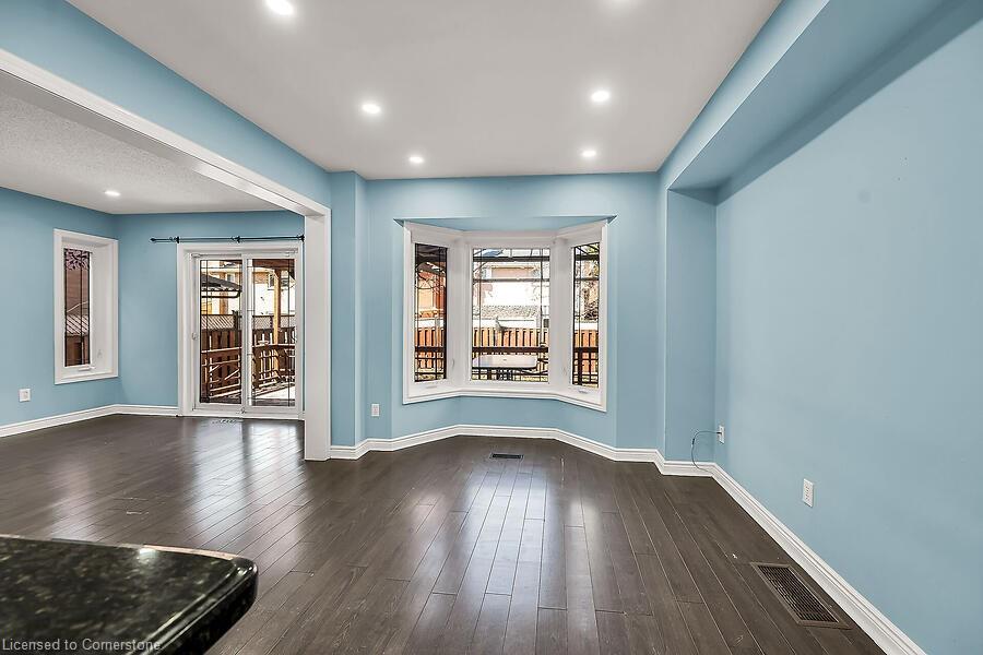 39 Blue Spruce Street Property Photo 10