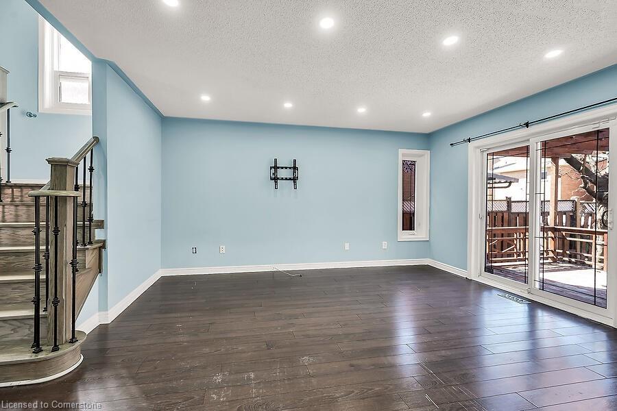 39 Blue Spruce Street Property Photo 14
