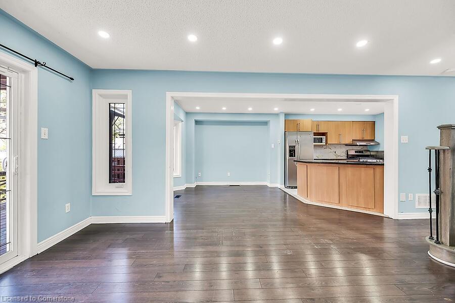 39 Blue Spruce Street Property Photo 16