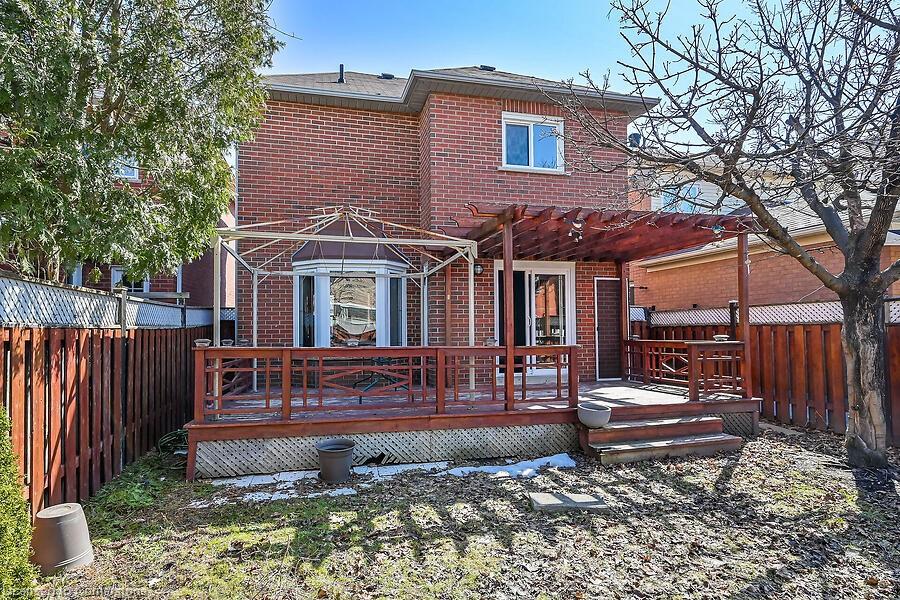 39 Blue Spruce Street Property Photo 42
