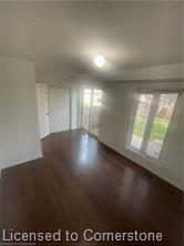 178-302 College Avenue W Property Photo 4