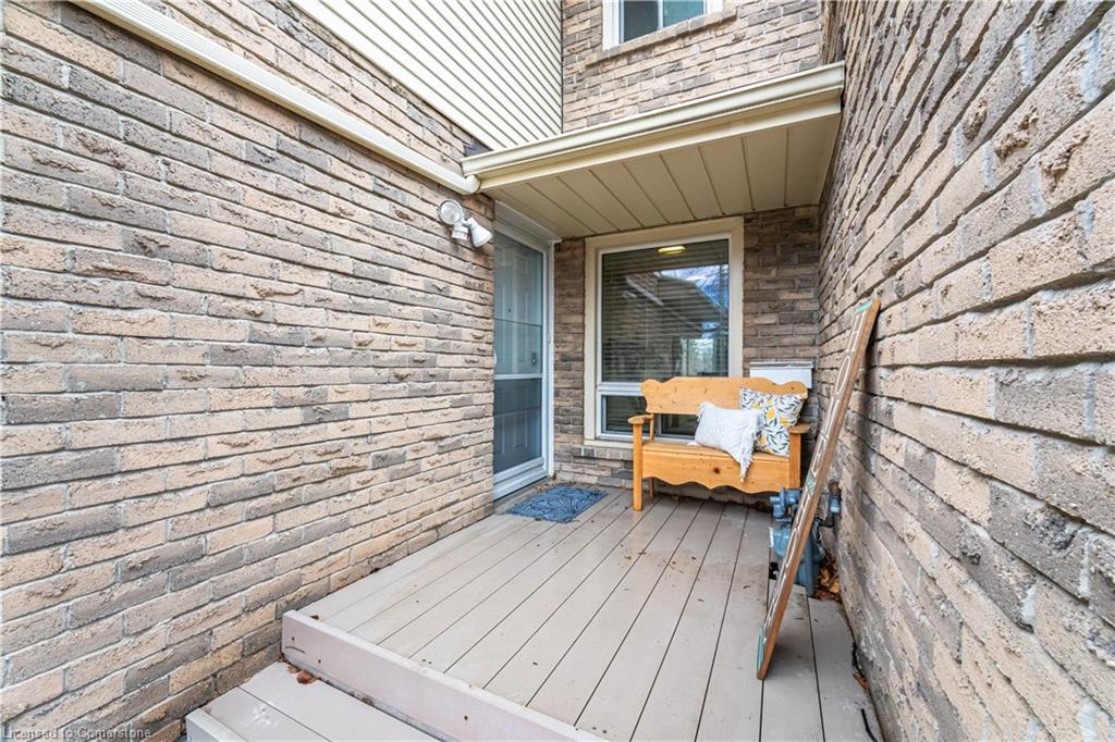 725 Hyland Street Property Photo 2