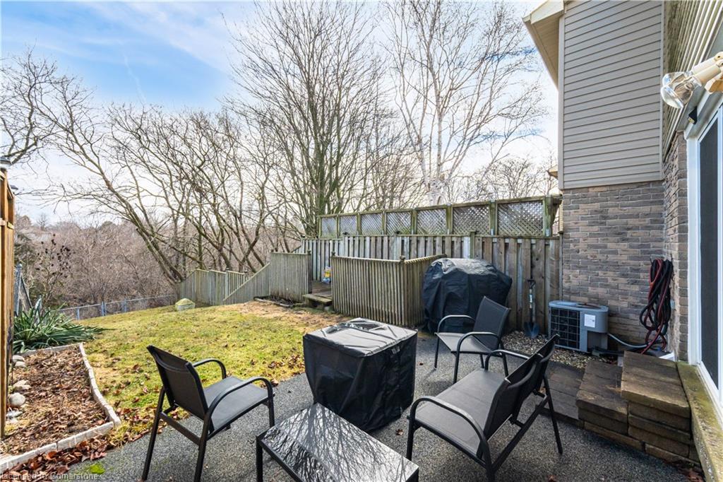 725 Hyland Street Property Photo 28