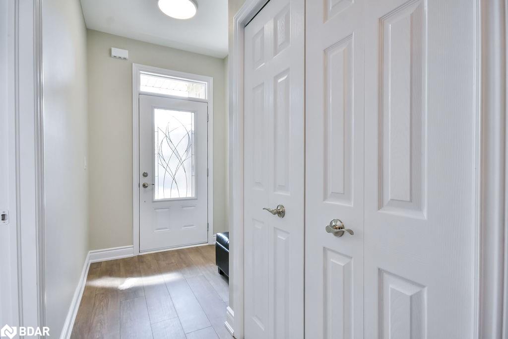 19 Leannes Way Property Photo 4