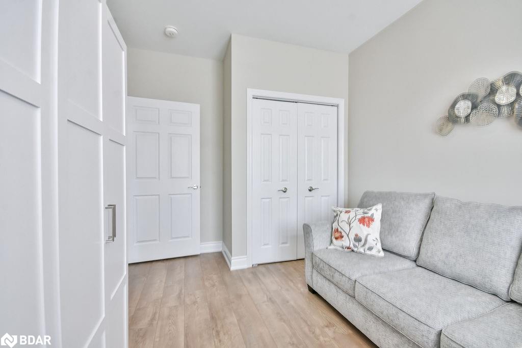 19 Leannes Way Property Photo 7