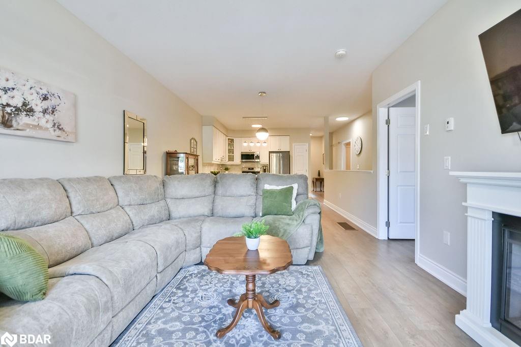 19 Leannes Way Property Photo 17