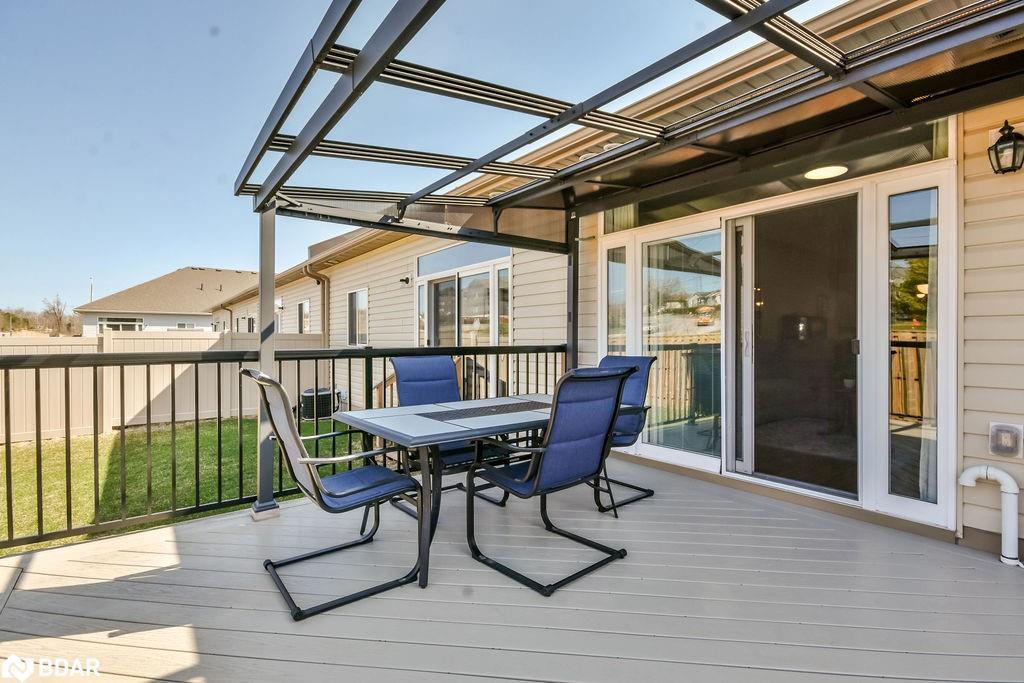 19 Leannes Way Property Photo 25