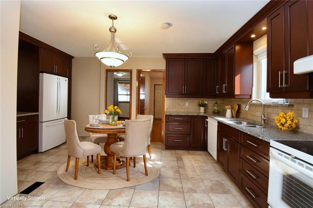 19 Victoria Terrace Property Photo 17