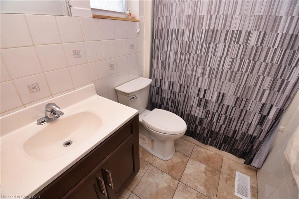 19 Victoria Terrace Property Photo 36