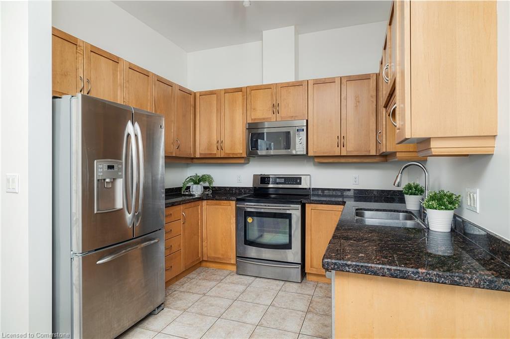 305-165 Duke Street E Property Photo 7