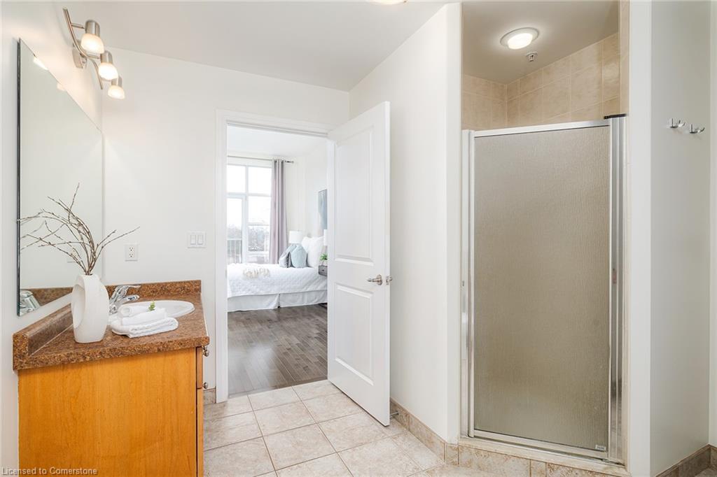 305-165 Duke Street E Property Photo 15