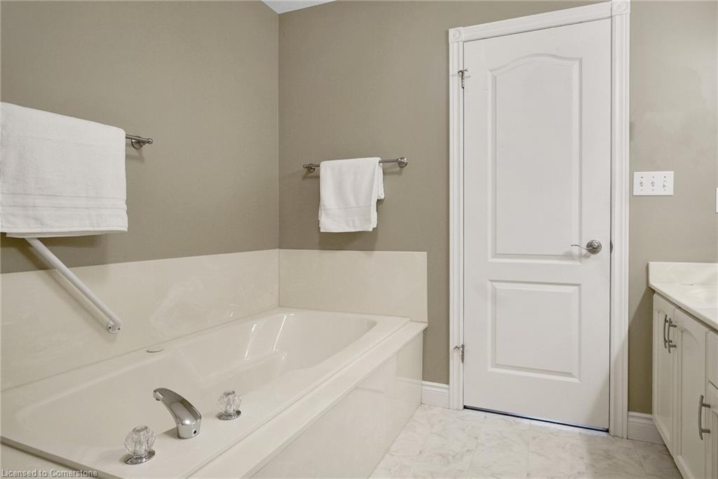 4-110 Beasley Crescent Property Photo 26