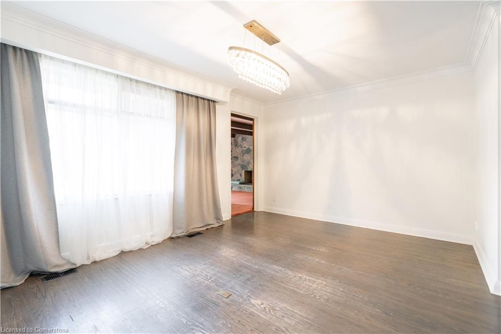 39 Farningham Crescent Property Photo 7
