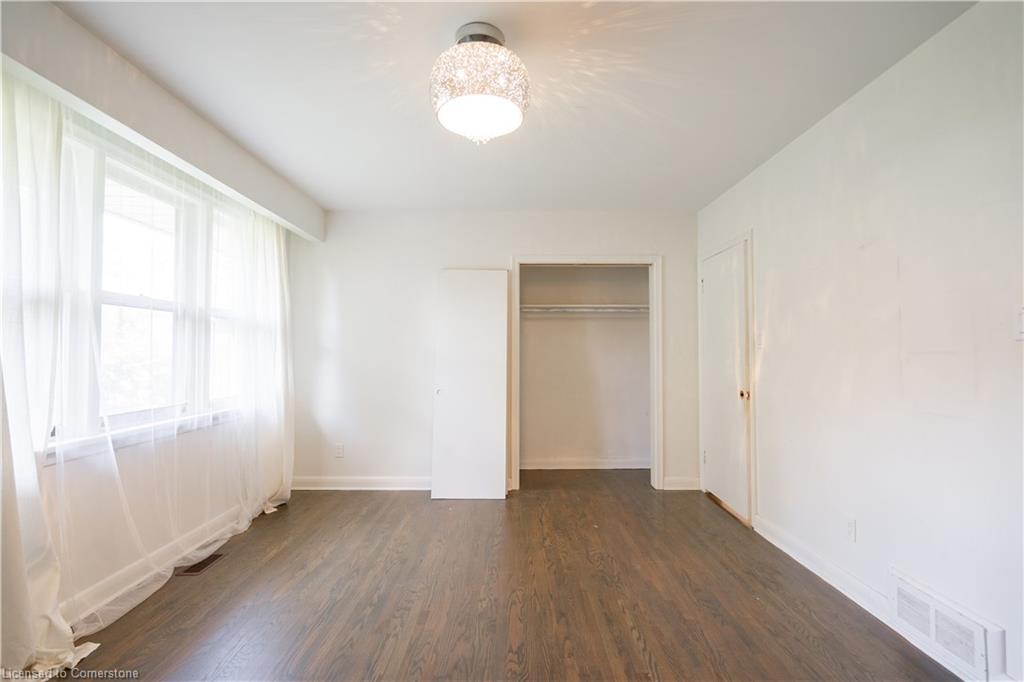 39 Farningham Crescent Property Photo 17