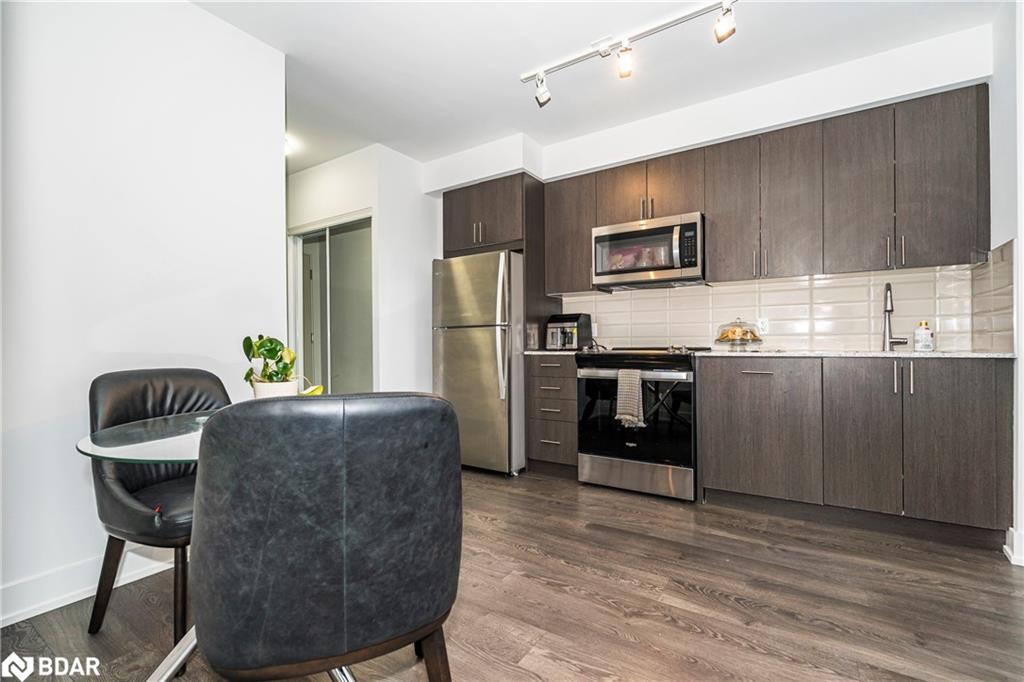 718-2550 Simcoe Street North Street Property Photo 11