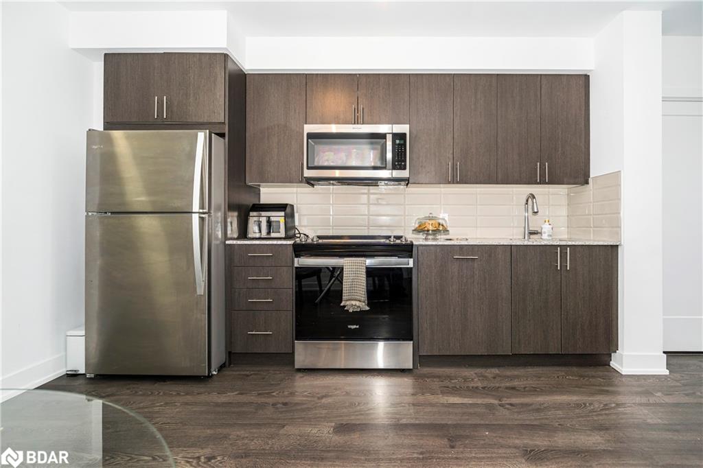 718-2550 Simcoe Street North Street Property Photo 12