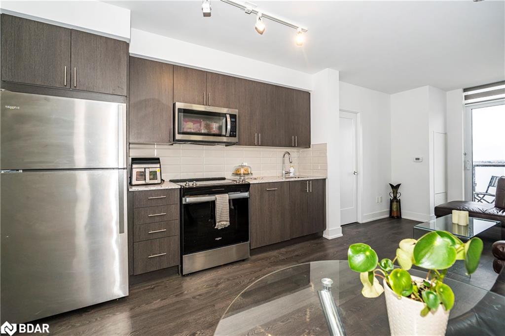 718-2550 Simcoe Street North Street Property Photo 14