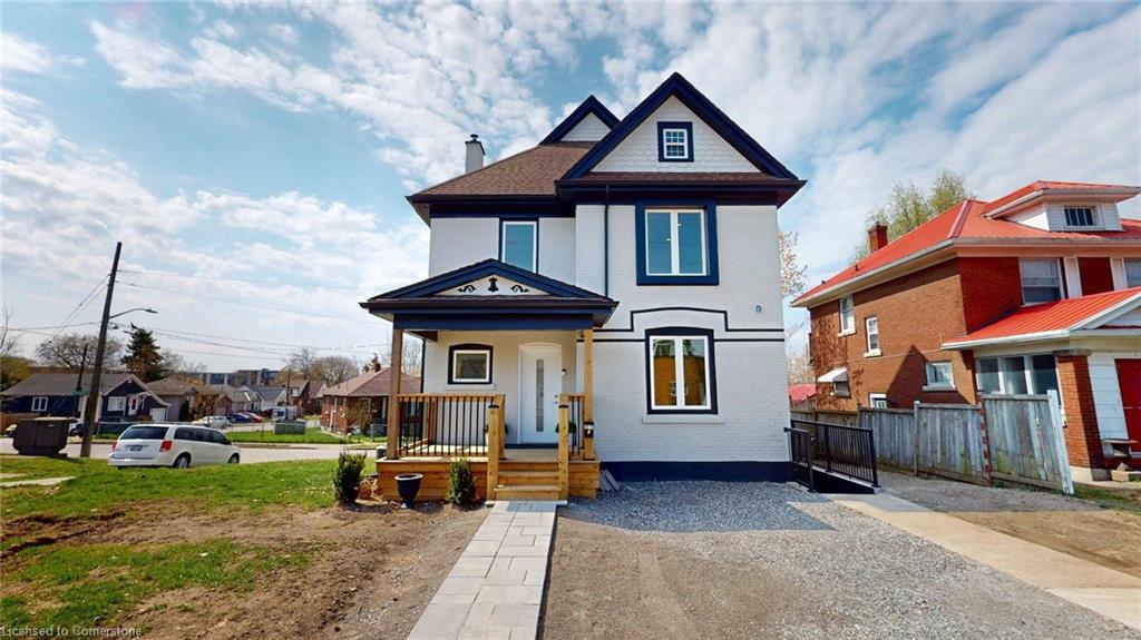 204 Queenston Street Property Photo 1