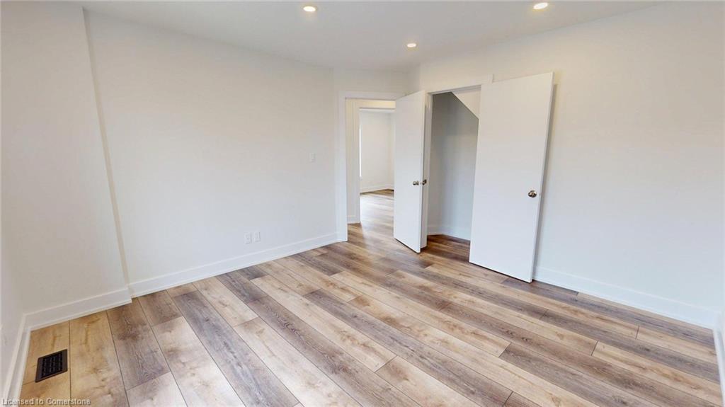 204 Queenston Street Property Photo 15