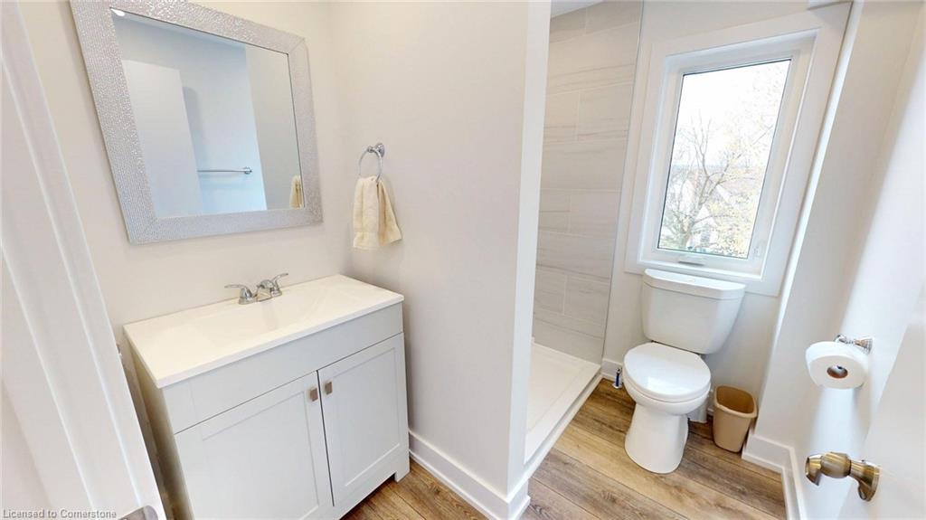 204 Queenston Street Property Photo 16