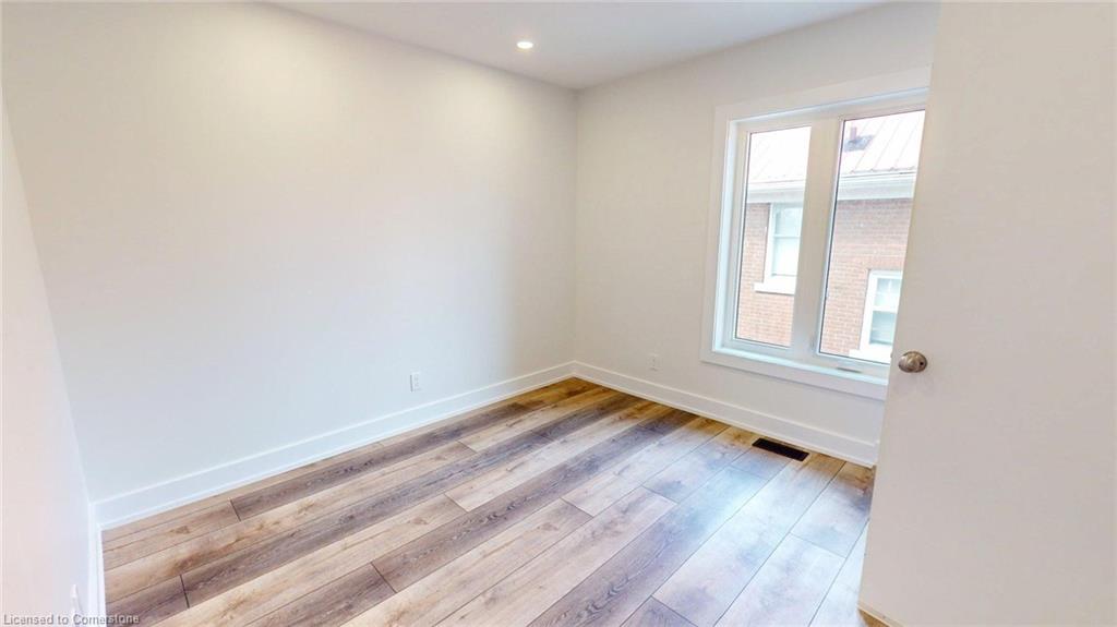 204 Queenston Street Property Photo 17