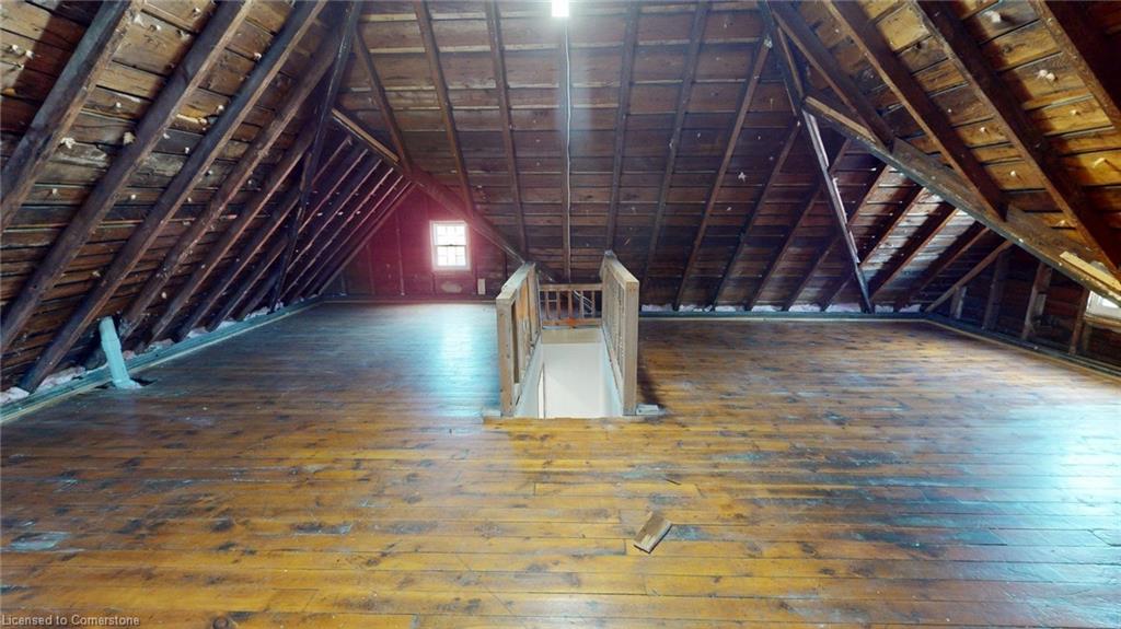 204 Queenston Street Property Photo 19