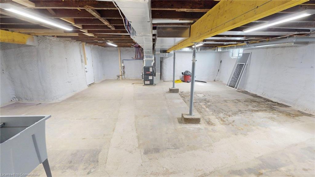 204 Queenston Street Property Photo 20