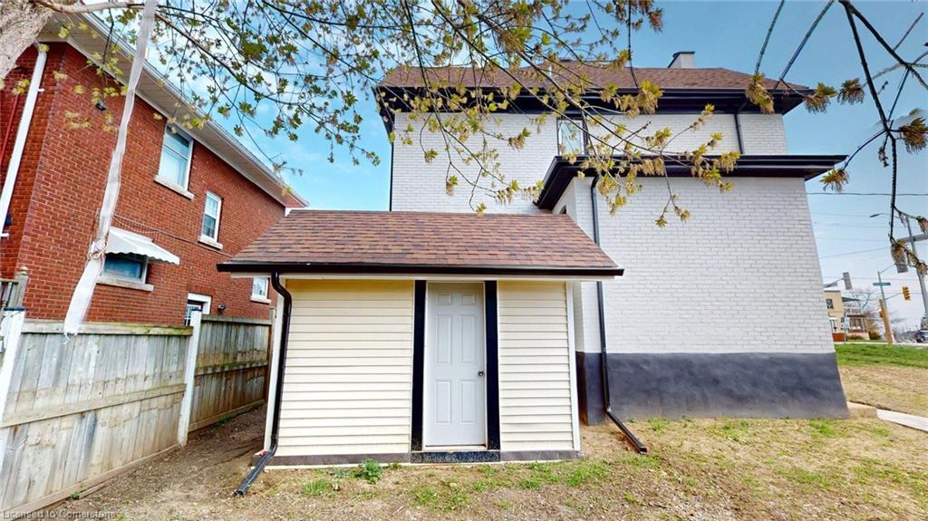 204 Queenston Street Property Photo 25