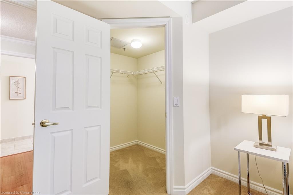 1308-100 Burloak Drive Property Photo 29