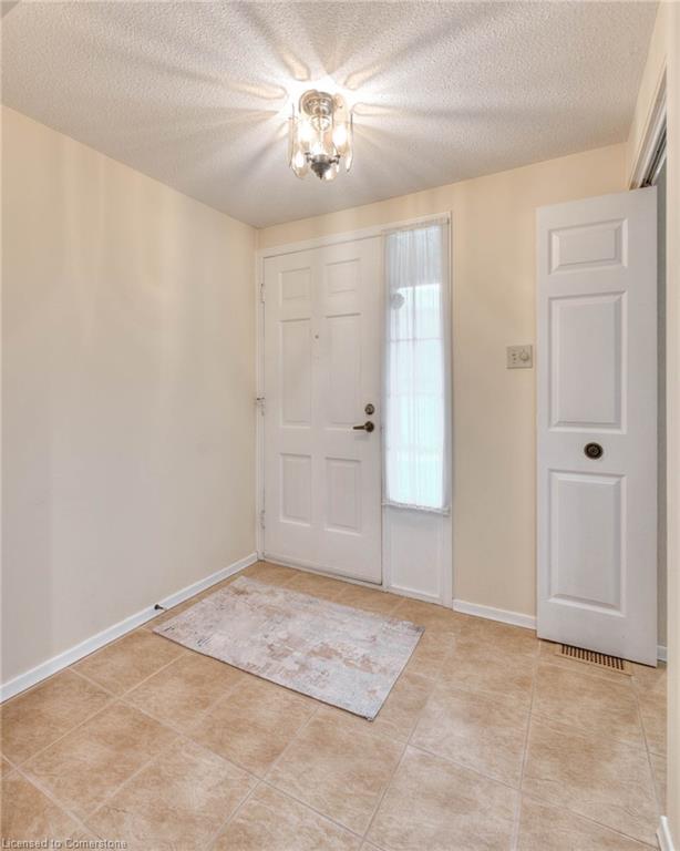 2-487 Beechwood Drive Property Photo 11