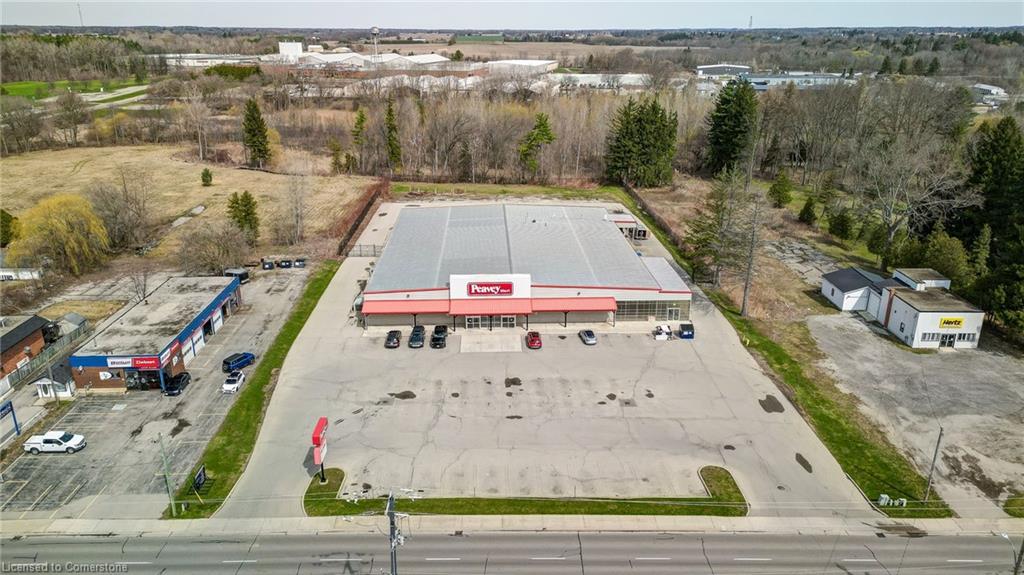 295 Queensway W Property Photo 2