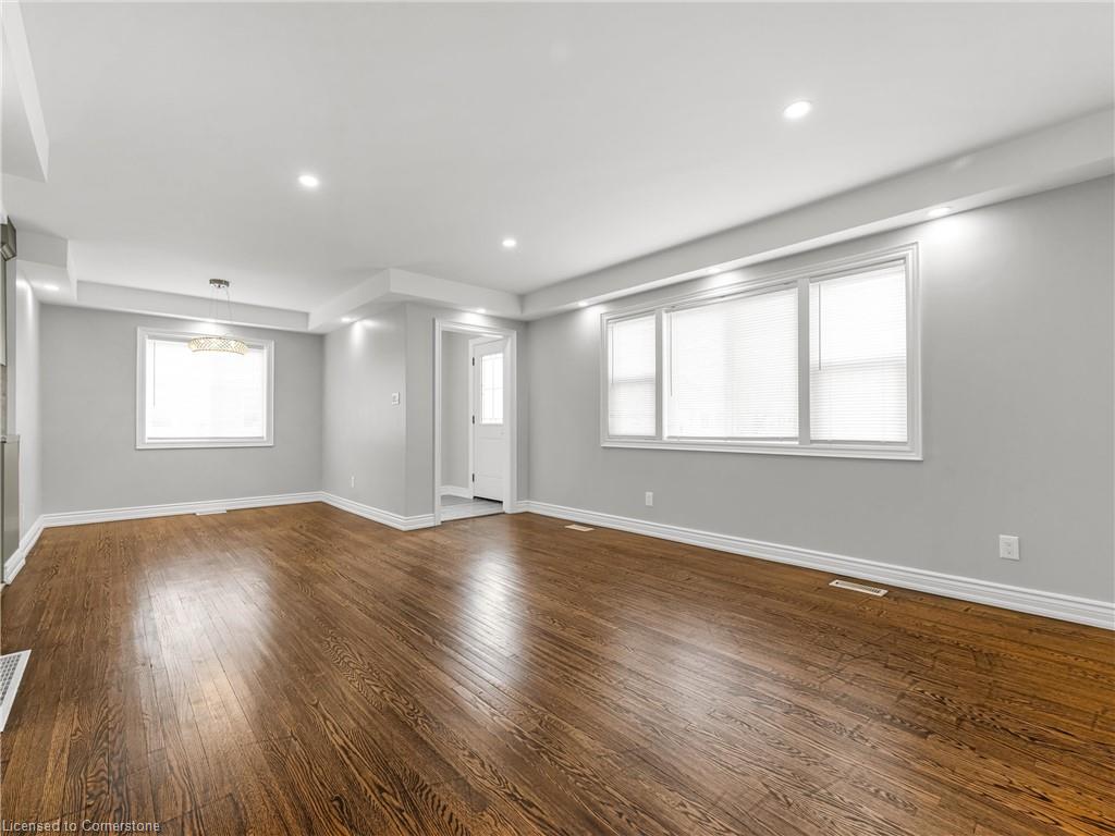 54 Duncombe Drive Property Photo 12